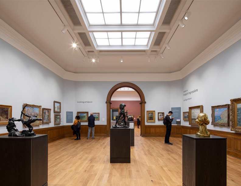 A minimal track detail provides flexible lighting to enhance visitor enjoyment of the artwork. © Gillian Hayes