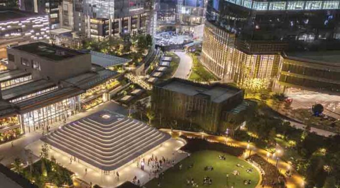 THE NEW APPLE STORE UNVEILED